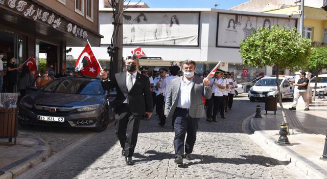 Bayram coşkusu şehir bandosuyla yaşandı