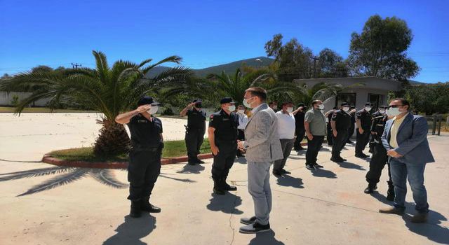 Kaymakam Böke güvenlik ve sağlık görevlilerini ziyaret etti