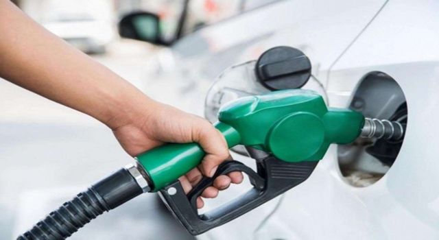 Benzine bir zam daha geliyor