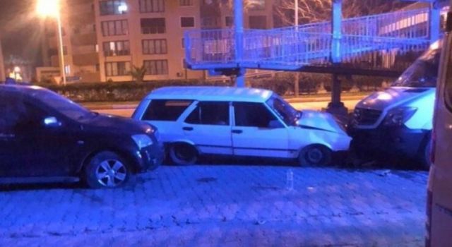 Milas’ta Kontrolden Çıkan Otomobil Kazası: 1 Yaralı