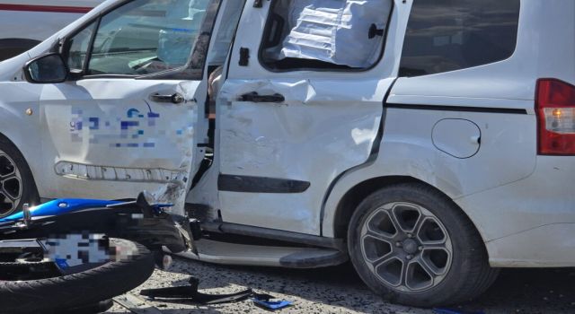 Milas’ta Trafik Kazası 1’i Ağır 2 Yaralı