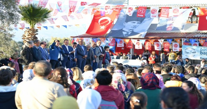 Beçin'de miting gibi açılış