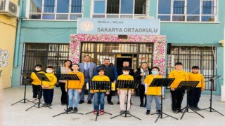 Milas Yörük-Türkmen Kültür Derneği’nden Müzik Odasına Destek