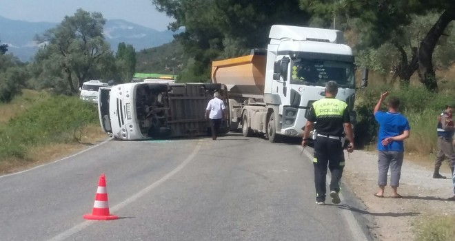 MİLAS-ÖREN YOLUNDA KAZA ÇOK SAYIDA YARALI VAR YOL TRAFİĞE KAPANDI...