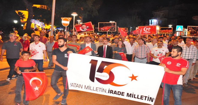 15 TEMMUZ DEMOKRASİ VE MİLLİ BİRLİK GÜNÜ KUTLANDI