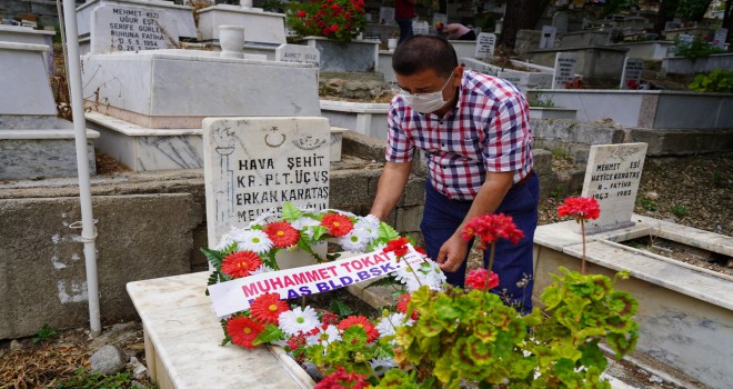 BAŞKAN TOKAT ŞEHİT MEZARLARINI ZİYARET ETTİ