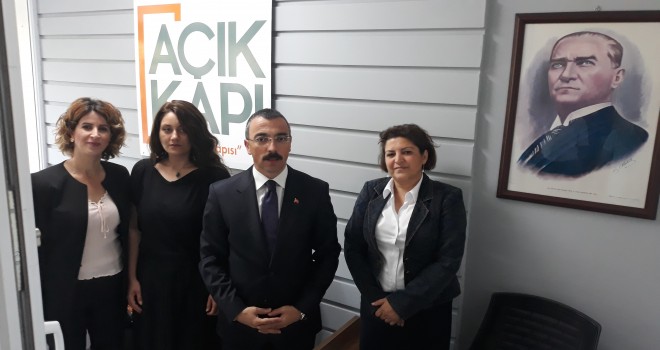 AÇIK KAPI HİZMETE GİRDİ