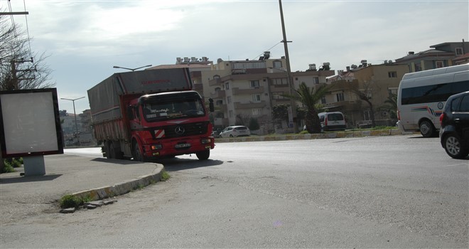 4'LÜ LERİ YAKTIKMI HERŞEY MÜBAH...